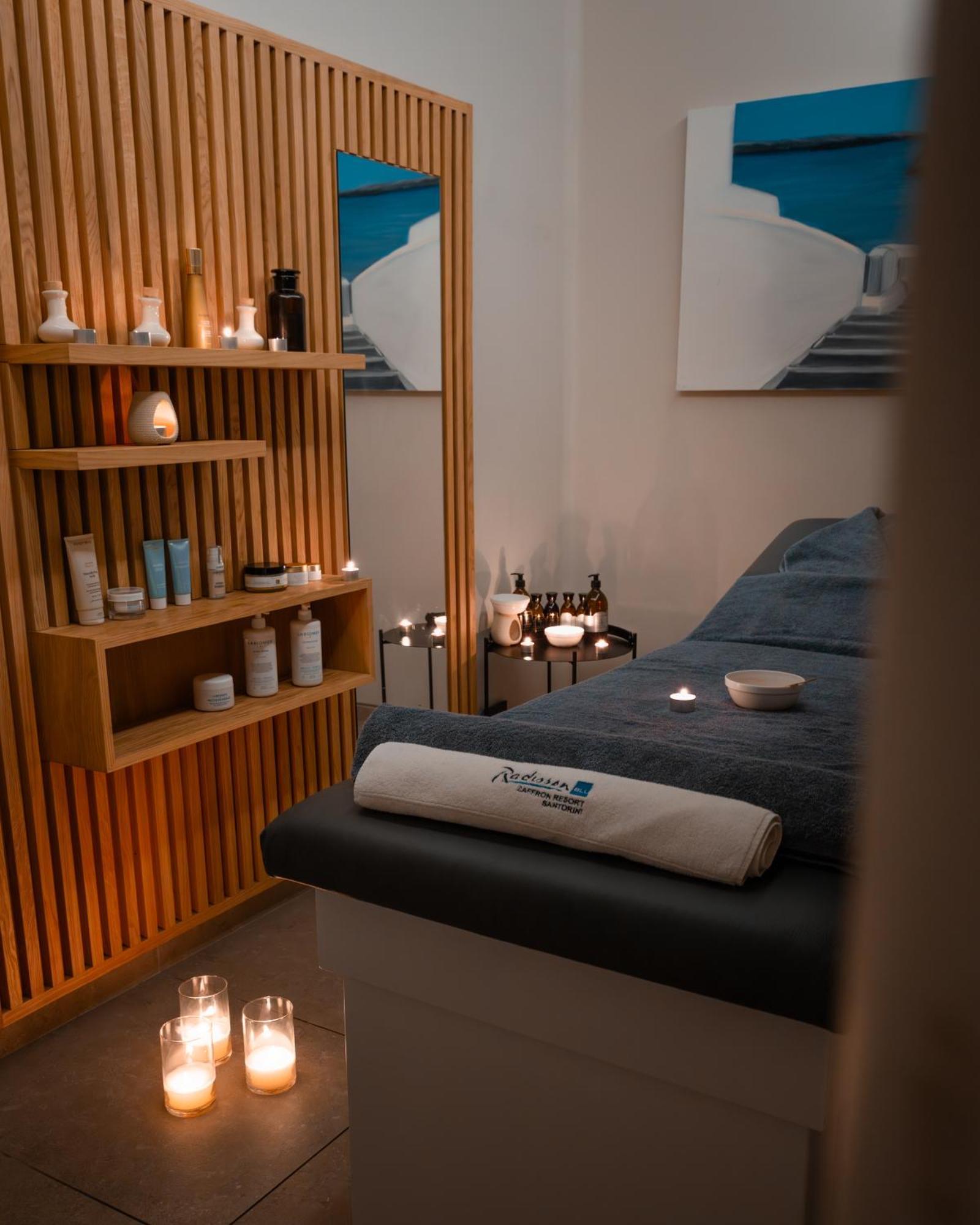 Radisson Blu Zaffron Resort, Santorini (Adults Only) Kamári 외부 사진
