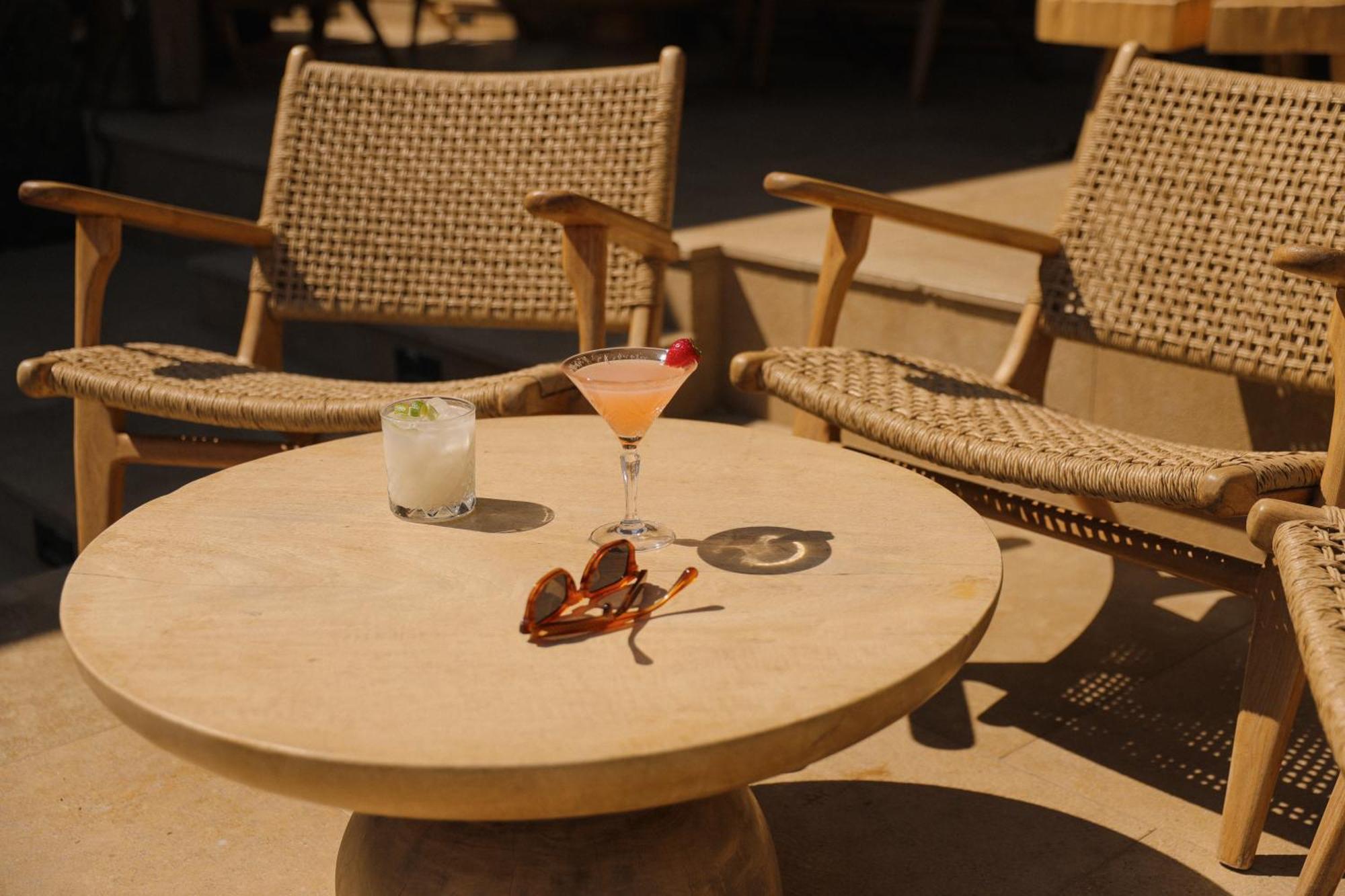 Radisson Blu Zaffron Resort, Santorini (Adults Only) Kamári 외부 사진